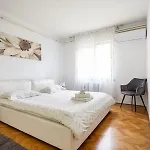 Apartment Tomas,,,Spacious House With Private Parking,Terrace,5G Internet,,,,,